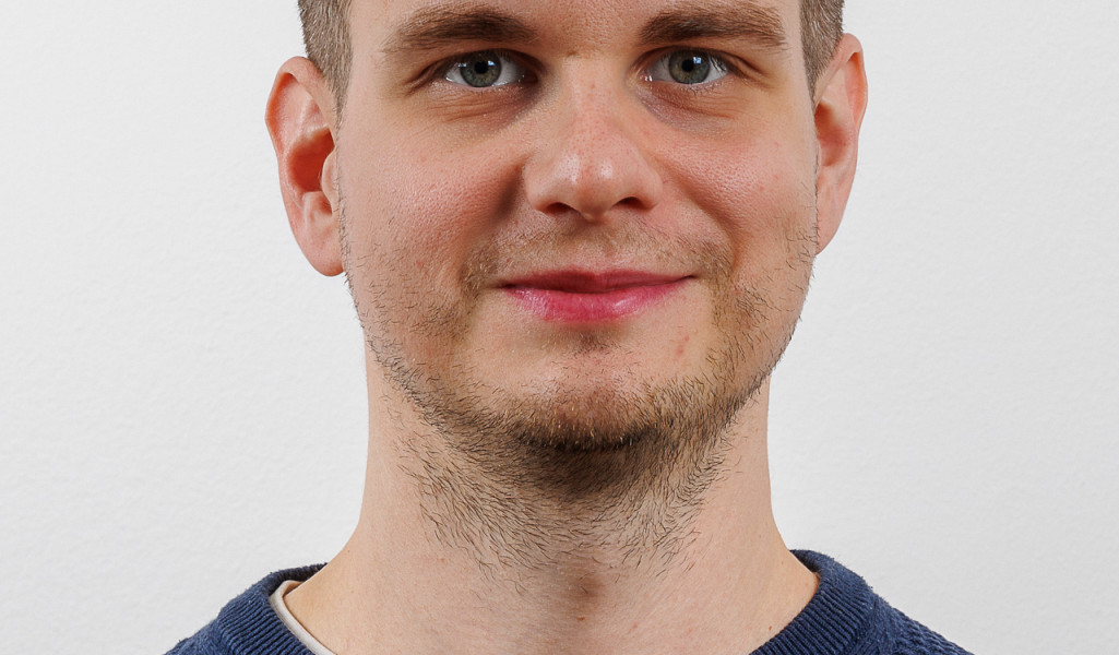 An interview with Jaka Vodeb for ARS: “One possible end of the universe can now be simulated with quantum computers”